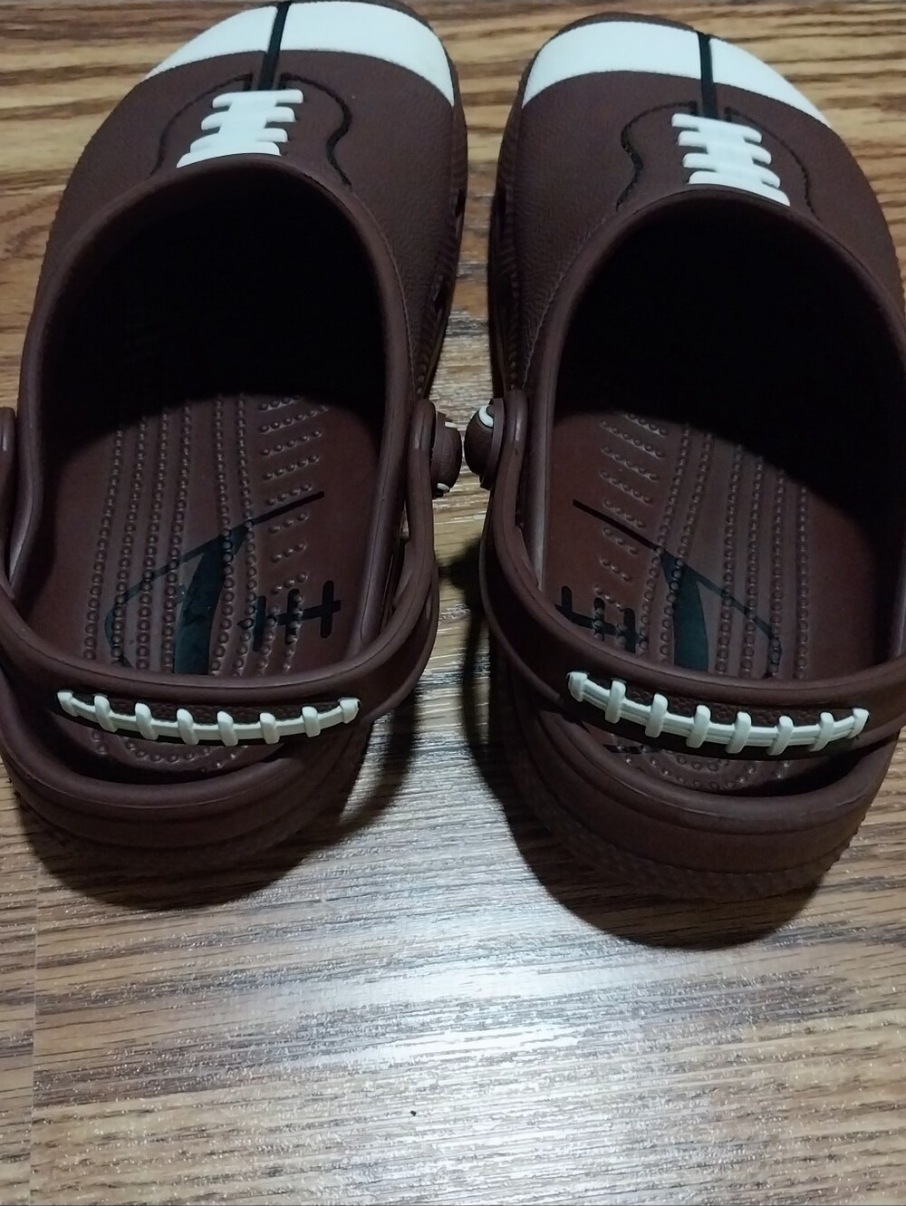Crocs Football Clog Sandals Kids Size 3 Brown Crocs - Picture 3 of 9